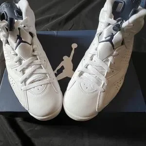 Authentic - Jordan 6 Retro \